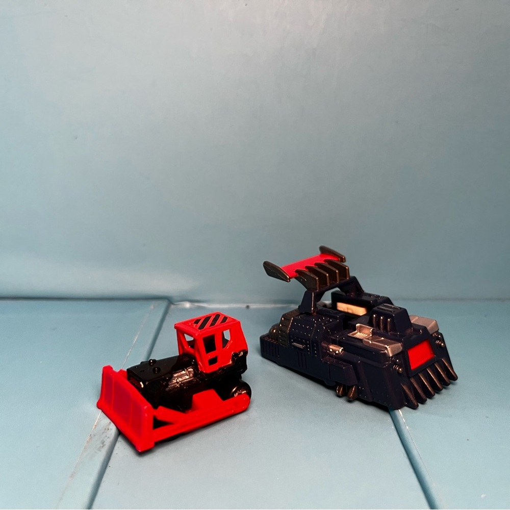 Galoob - Micro Machines - Highway Warriors Savage Semi with Bulldozer 1989